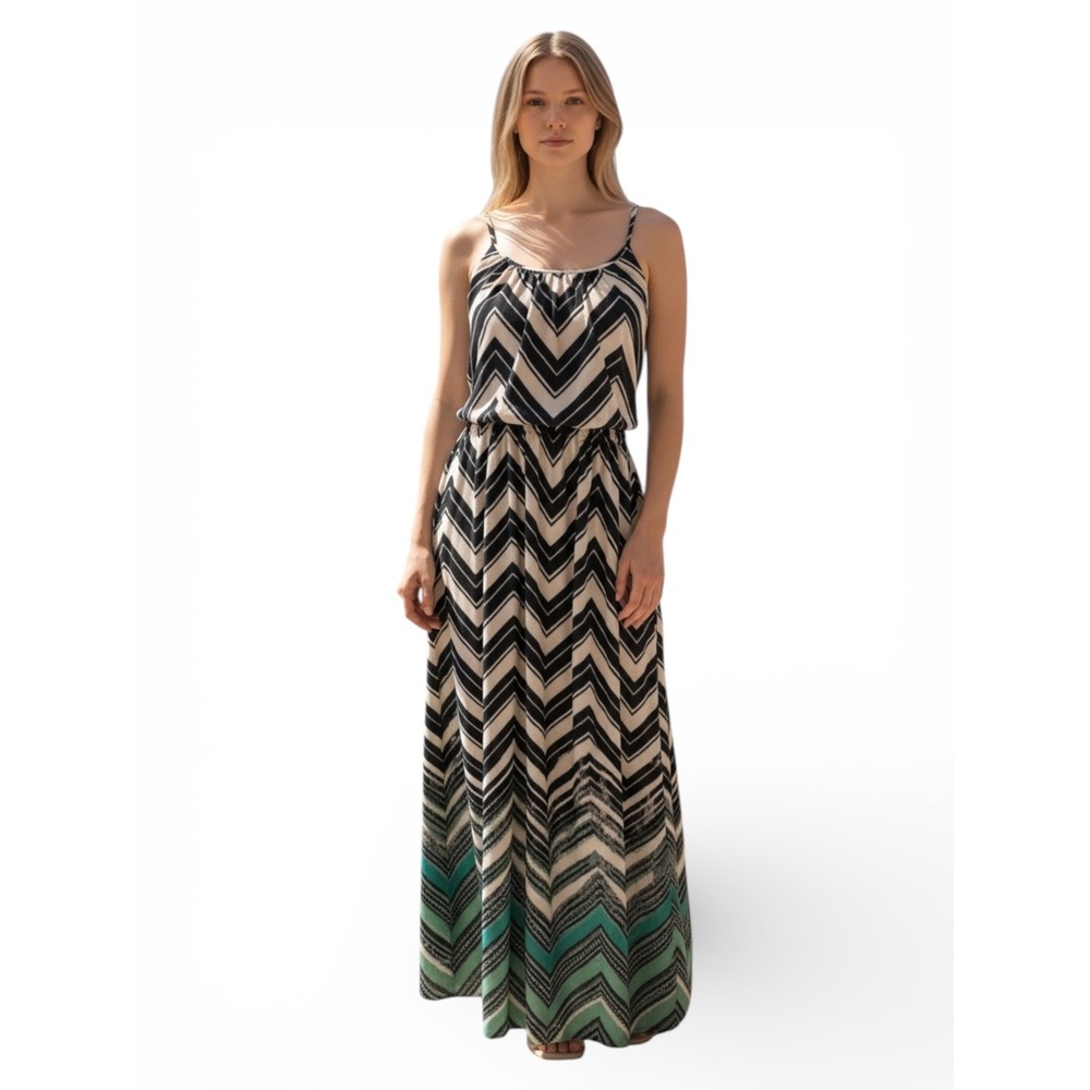 Maxi dress white and black‎ with some green at the bottom size s by bailey blue